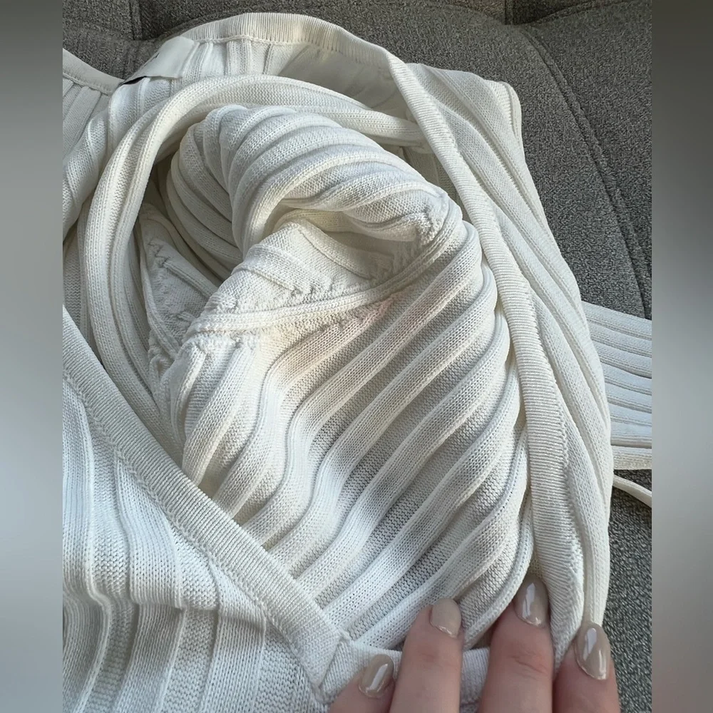 DISSH White Pleated Midi Dress - Picture 12 of 16